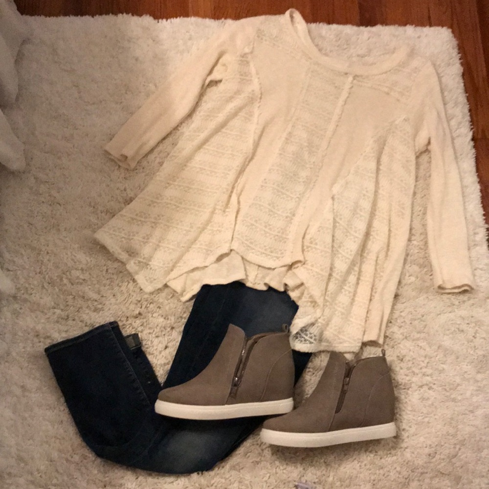 Ivory pace tunic.